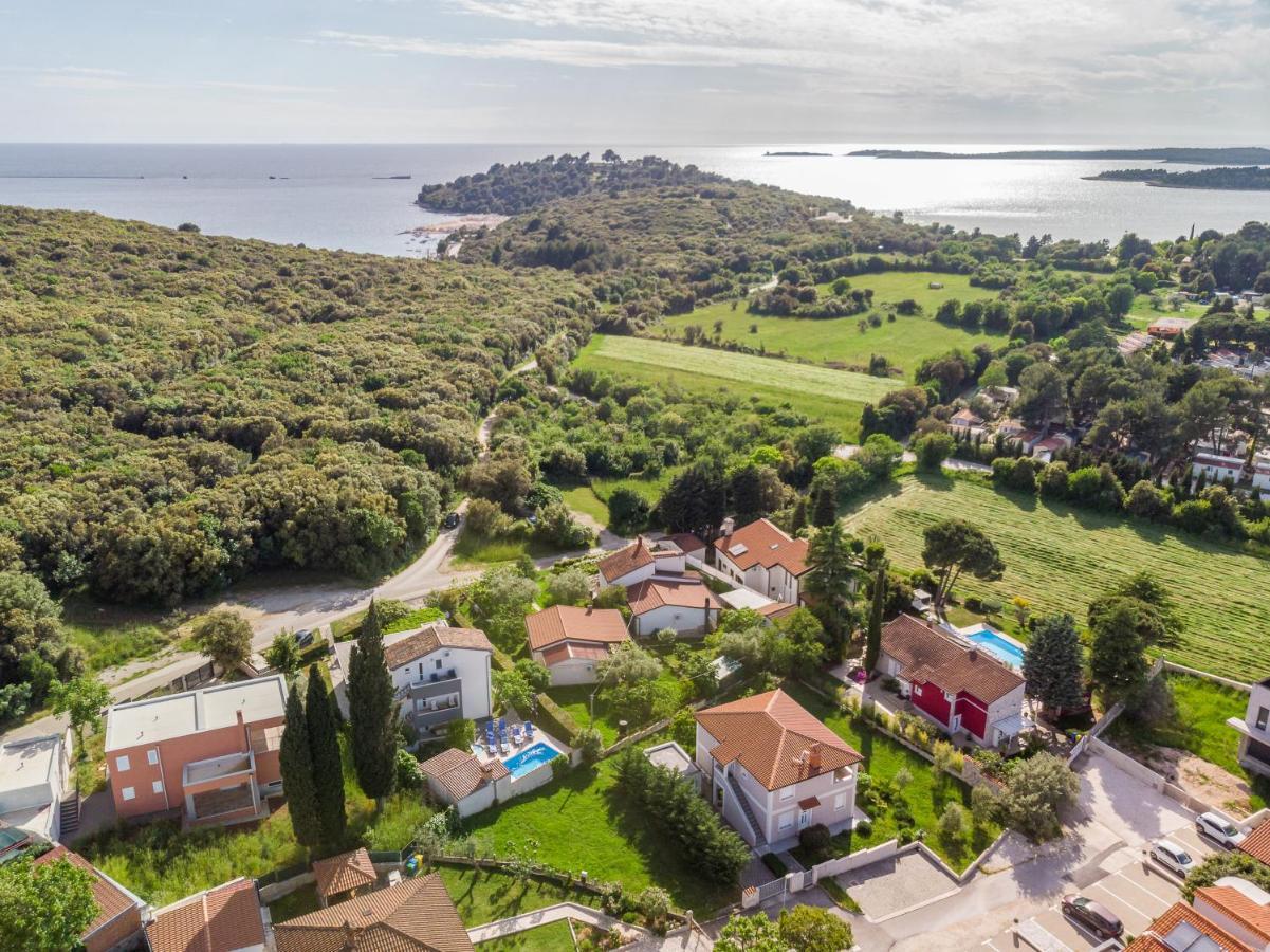 Nature & Sea Holiday Home With Pool Pula Exteriör bild
