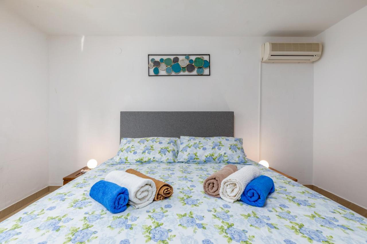 Nature & Sea Holiday Home With Pool Pula Exteriör bild
