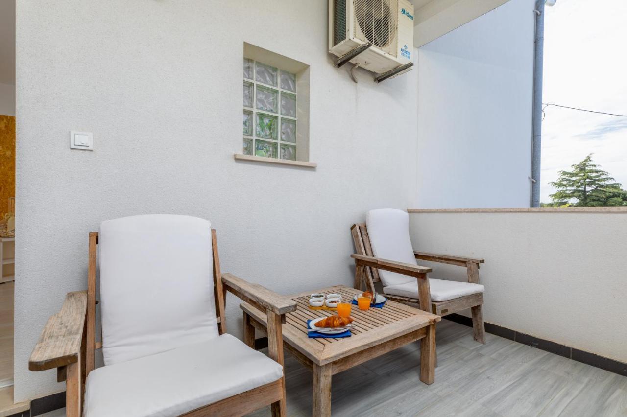 Nature & Sea Holiday Home With Pool Pula Exteriör bild