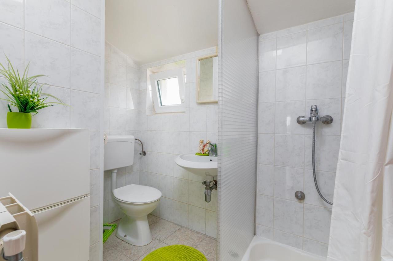 Nature & Sea Holiday Home With Pool Pula Exteriör bild